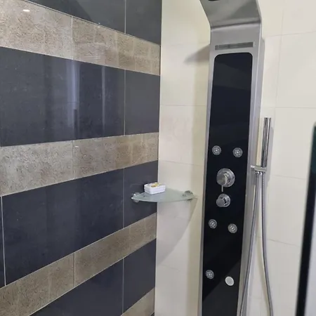 My 2and House 아파트 발리알